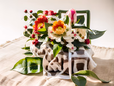 Mixed Flower Bouquet Photo QR Code Art — image 1
